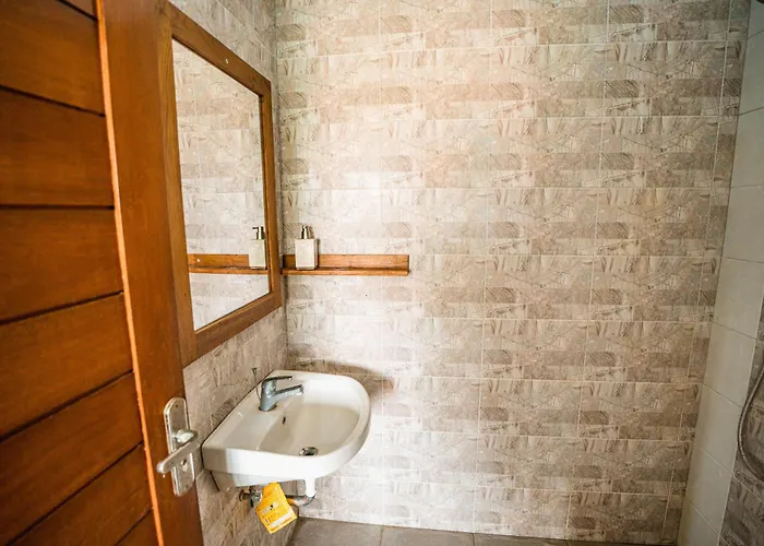 Casa De Arya Homestay *
